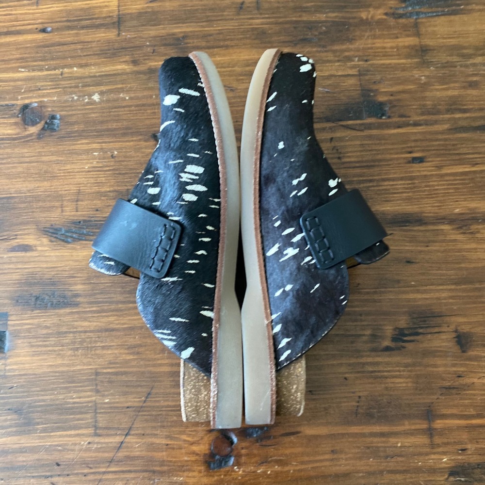Sofft Billie Women Black White Cow Hair Spotted Buckle Strap Mules Clogs Size 6M - Picture 5 of 10
